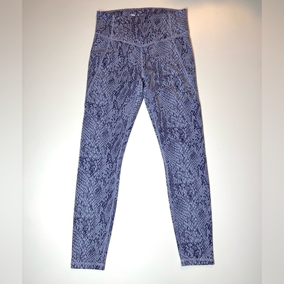 Set of 6 items Actiwear Leggings + Sport Bras Size- Small ( Yogalicious ,Zelos ) - Picture 12 of 16